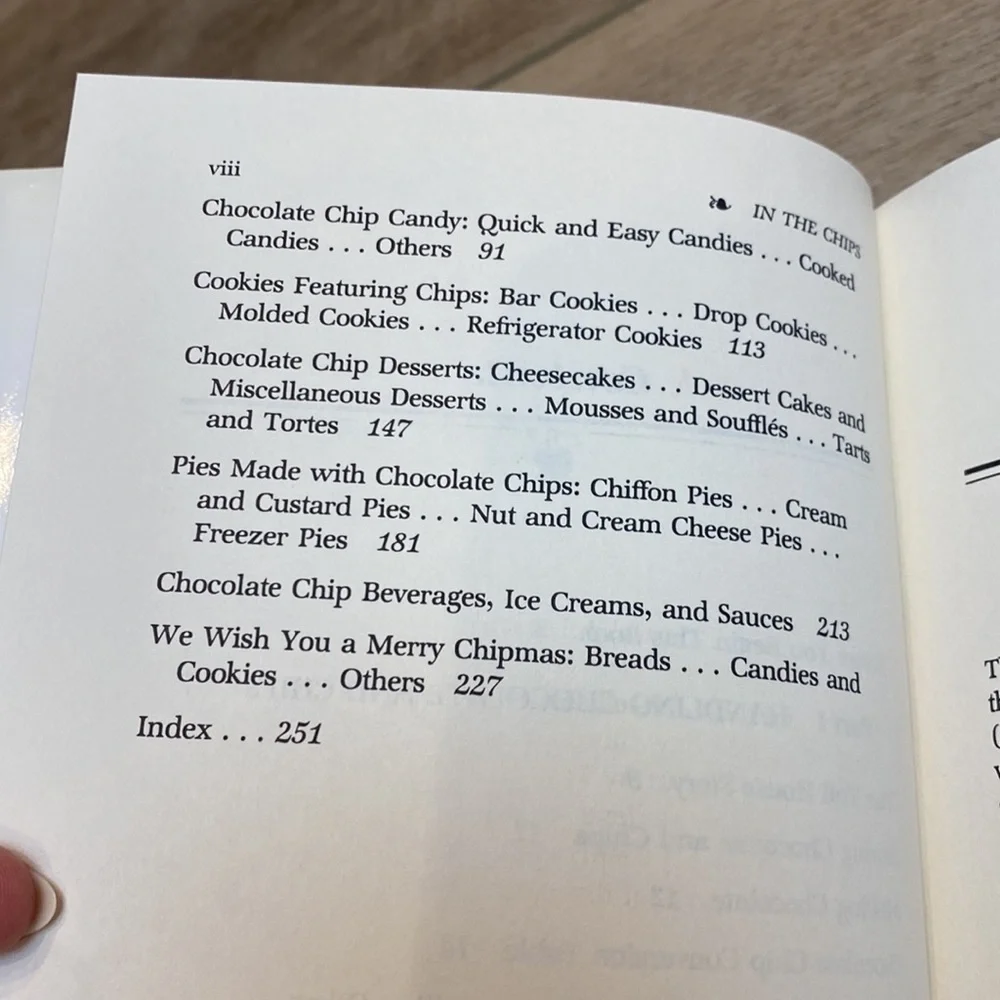 Vintage Chocolate‎ Cookbook